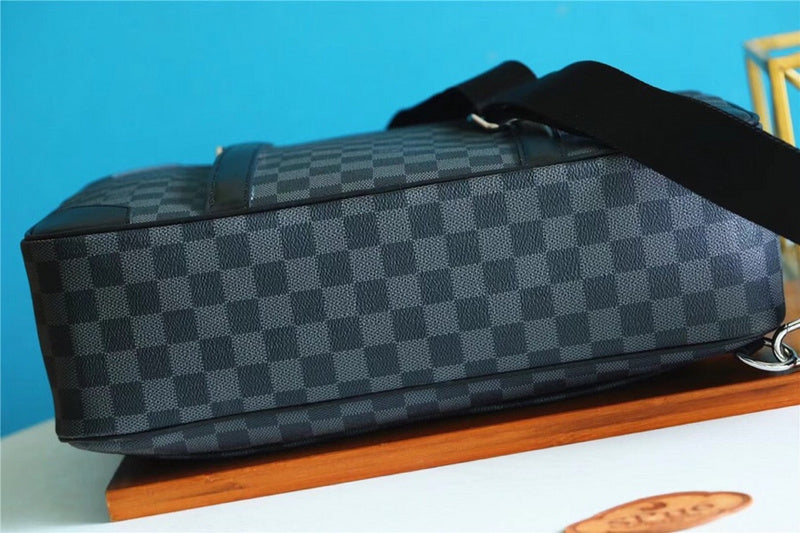I W Fashion Lu-Vi bags - 9819