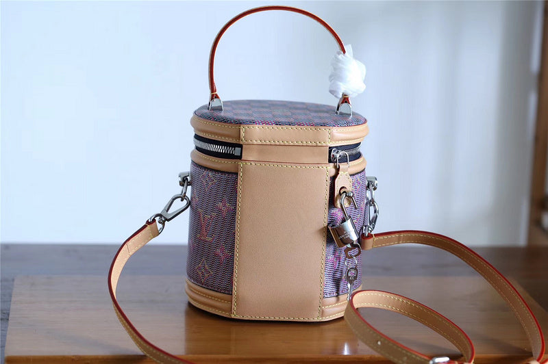 I W Fashion Lu-Vi bags - 8621