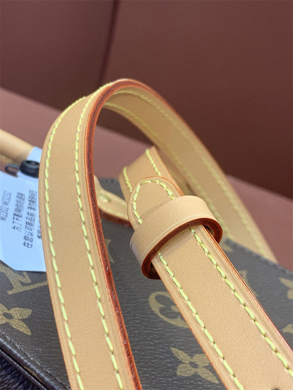 PHA - LOV Bags - 092
