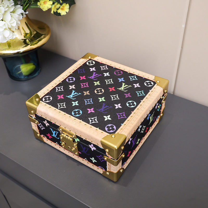 I W Fashion Lu-Vi bags - 9491