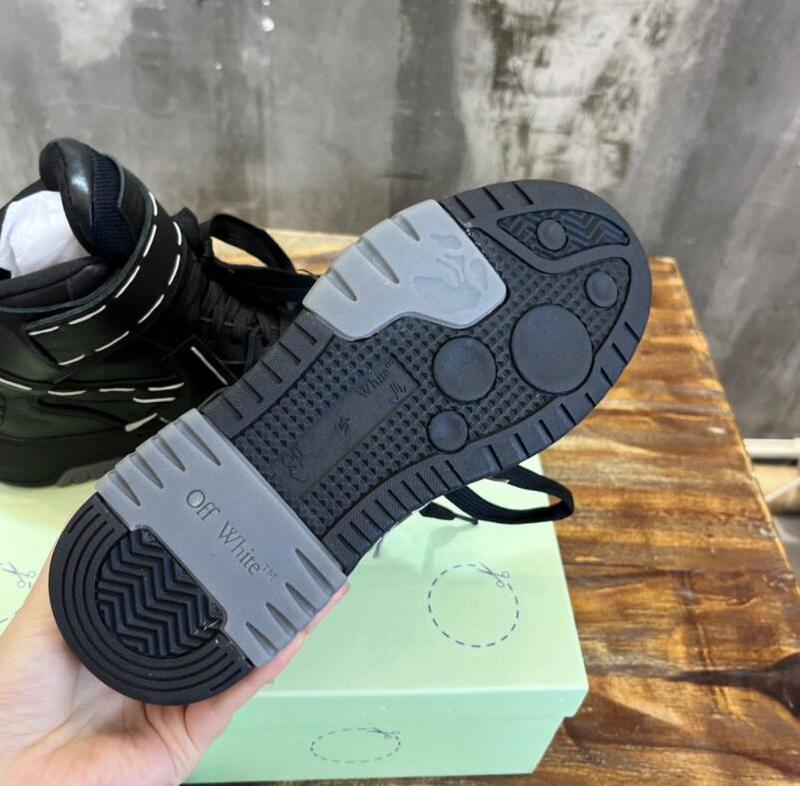 Chloe’s Picks - YZO Men Shoes - 041