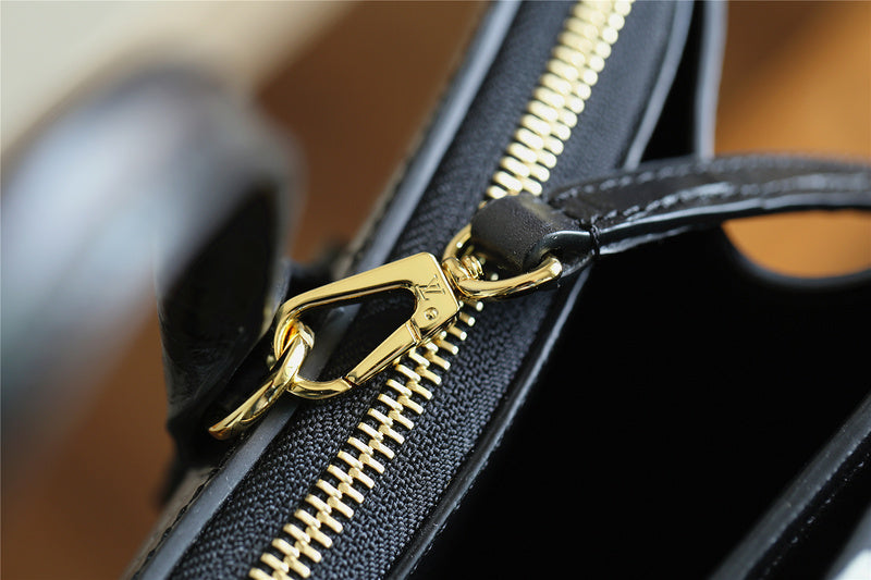 I W Fashion Lu-Vi bags - 8035