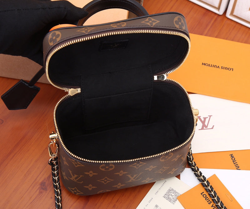 I W Fashion Lu-Vi Bags - 16806