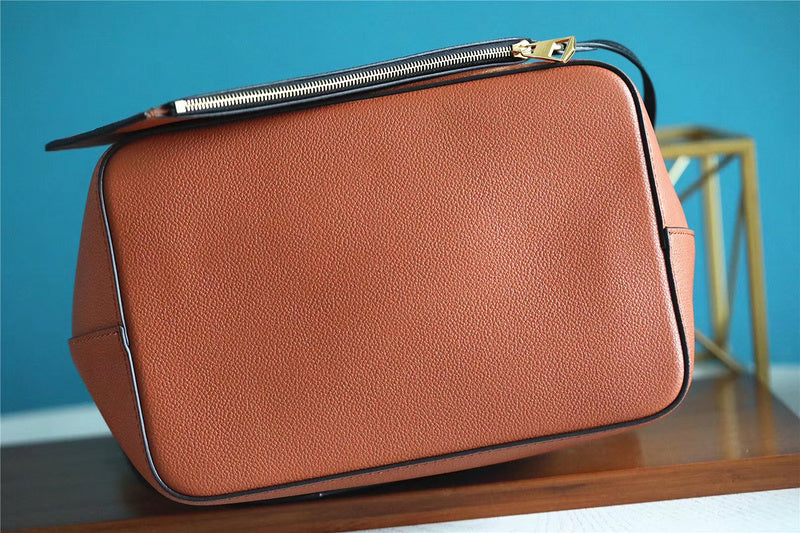 I W Fashion Lu-Vi bags - 8550