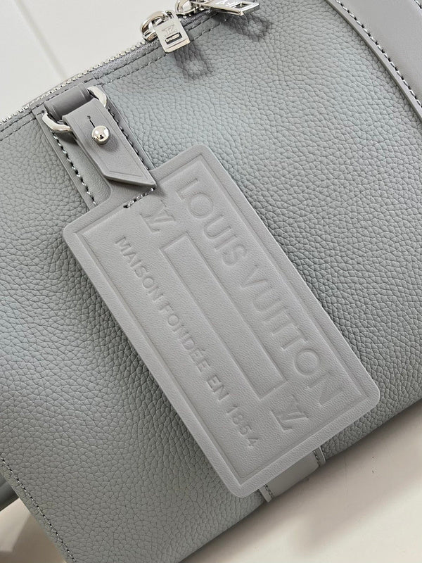 I W Fashion Lu-Vi bags - 16988