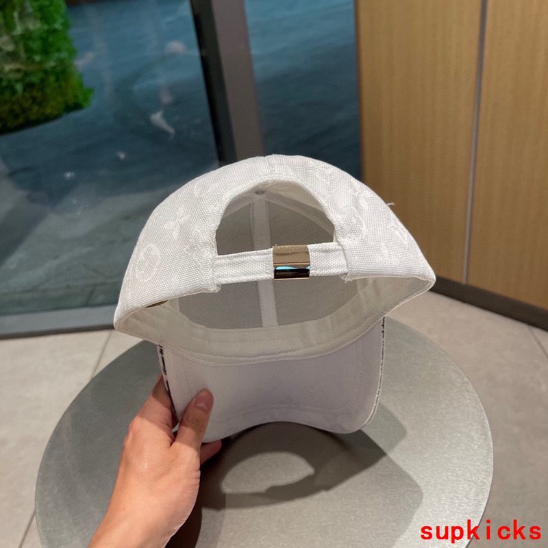 Louis Vuitton Luxury Cap