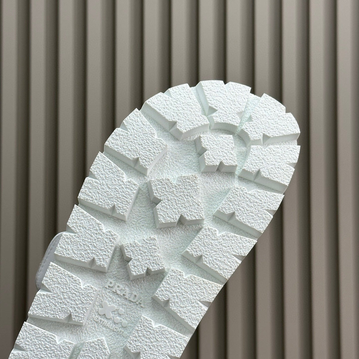 PD NAPPA LEATHER SLIDES