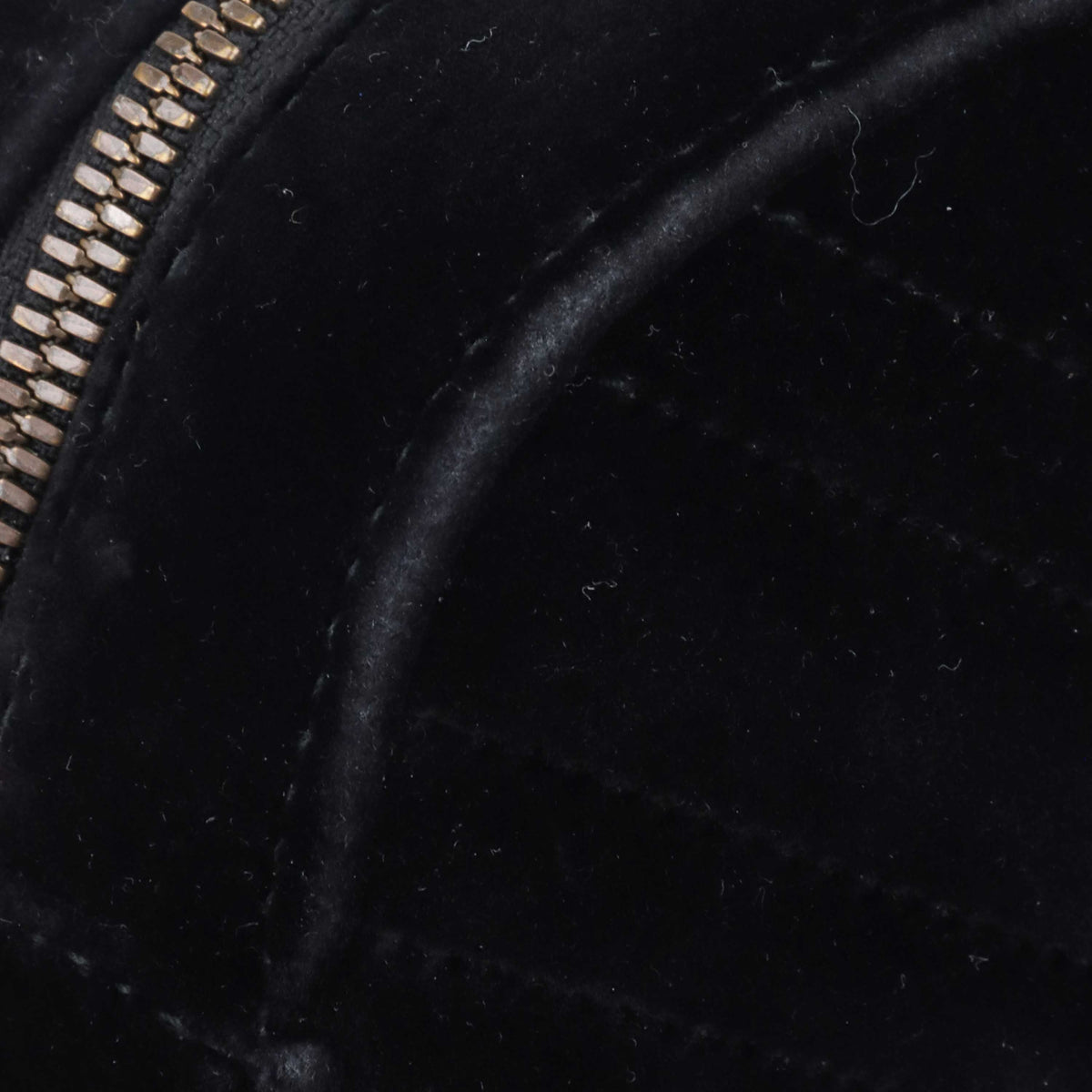 Gucci GG Marmont Small Matelasse Shoulder Bag Black Velvet GHW.