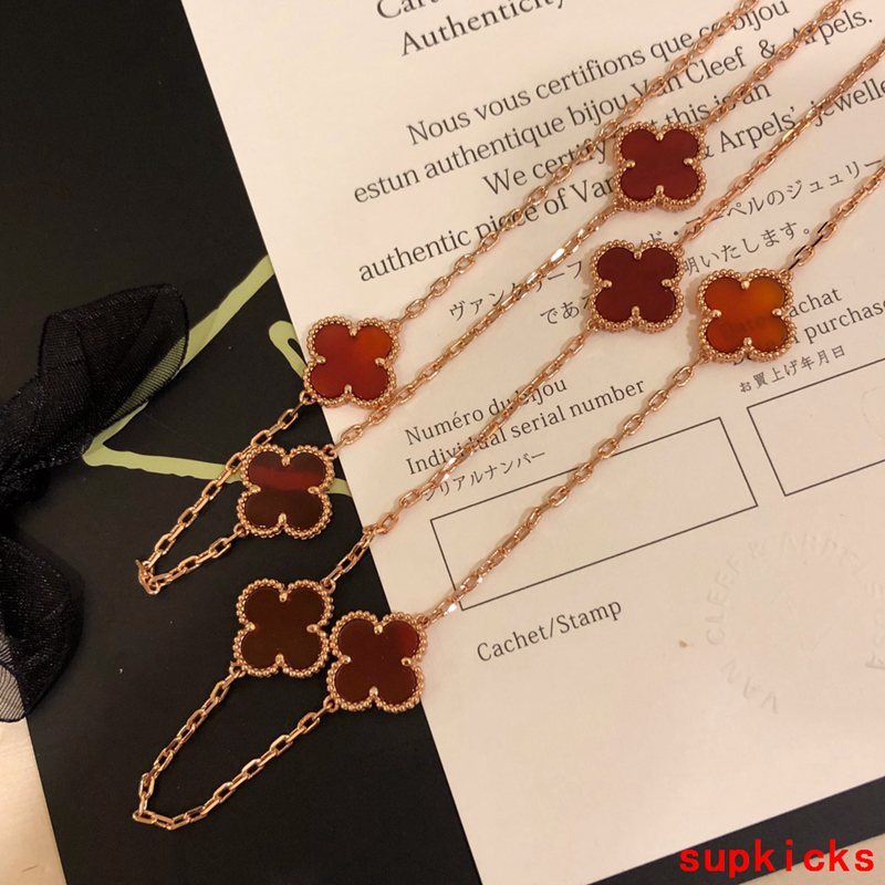 Van Cleef & Arples Jewelry