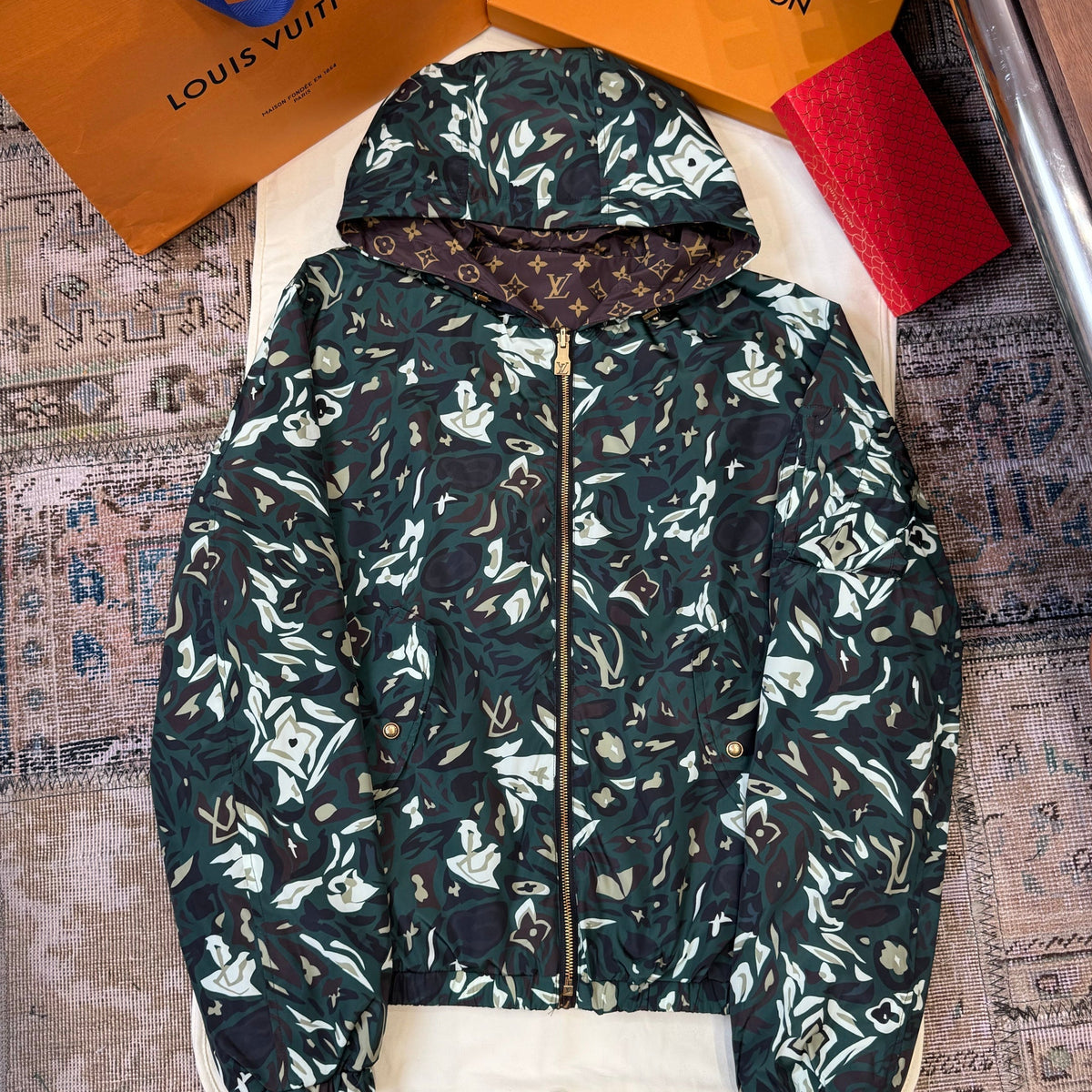 LOU JACKET