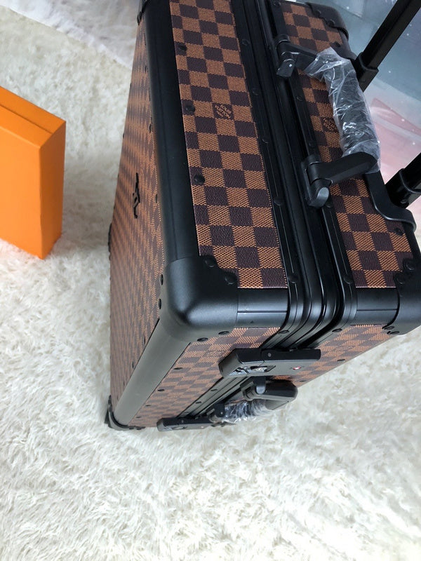 I W Fashion Lu-Vi bags - 11403