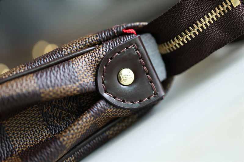 I W Fashion Lu-Vi bags - 9377