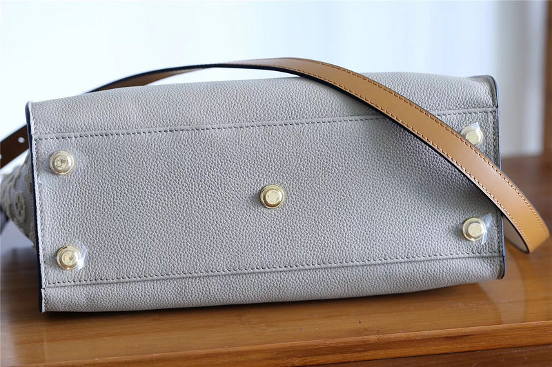 I W Fashion Lu-Vi bags - 8629