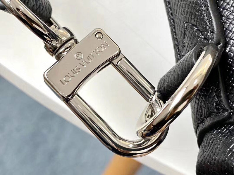 LOV2 Bags - Luxurious Bags  2714