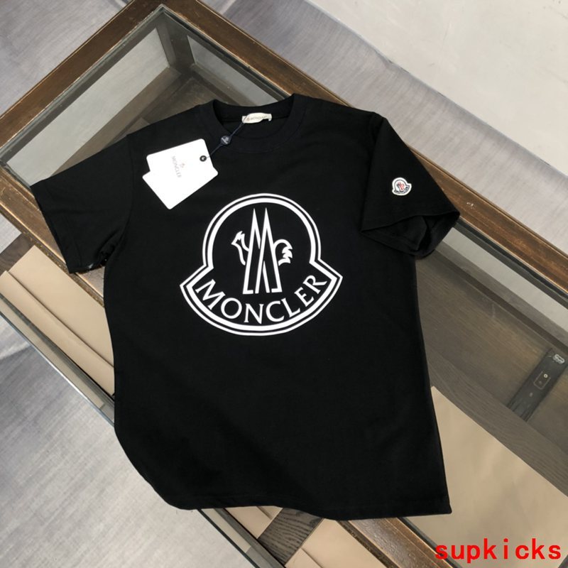 Moncler Luxury Cloth
