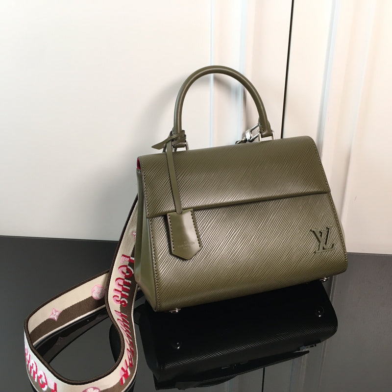 I W Fashion Lu-Vi bags - 17104