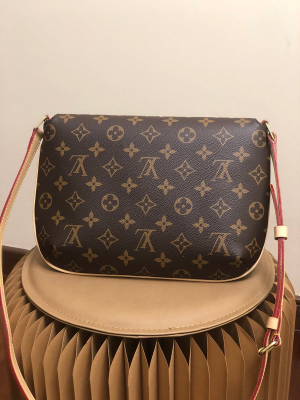 I W Fashion Lu-Vi bags - 17474