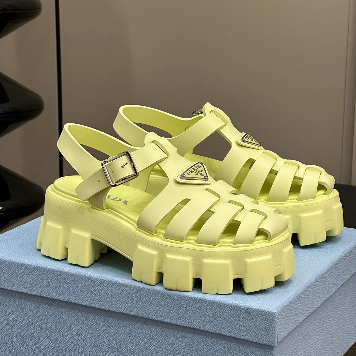 PD SANDALS