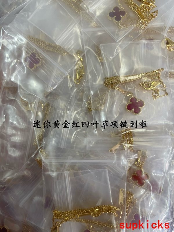 Van Cleef & Arples Jewelry