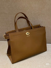 new-luxury-designer-bags-nm5605