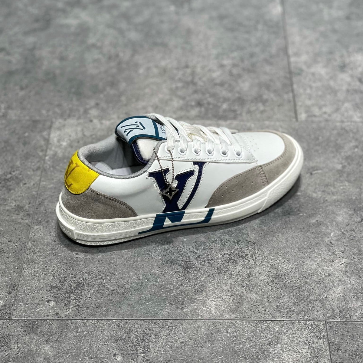 LOU TRAINERS