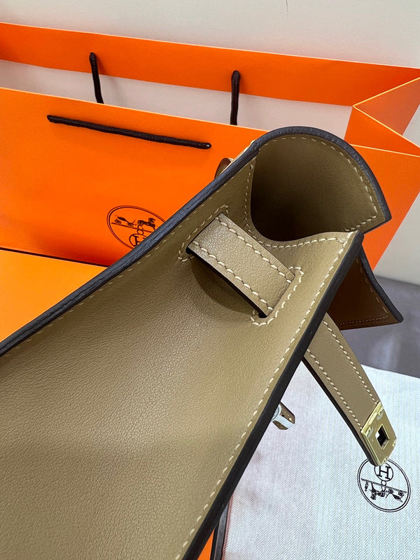 PHA - HMS Bags - 1674
