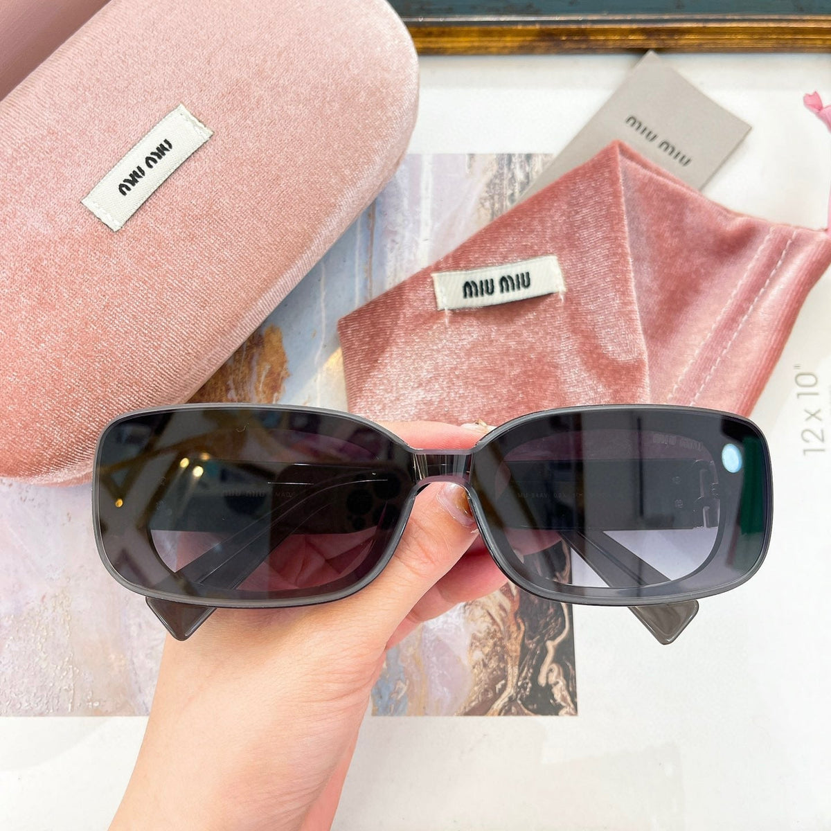 MIU M SUNGLASSES