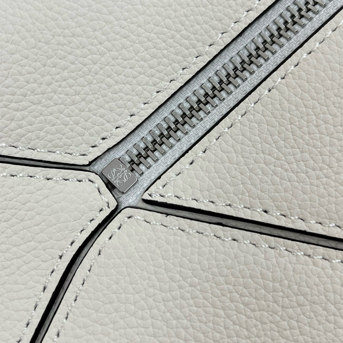 LOEW SMALL PUZZLE BAG