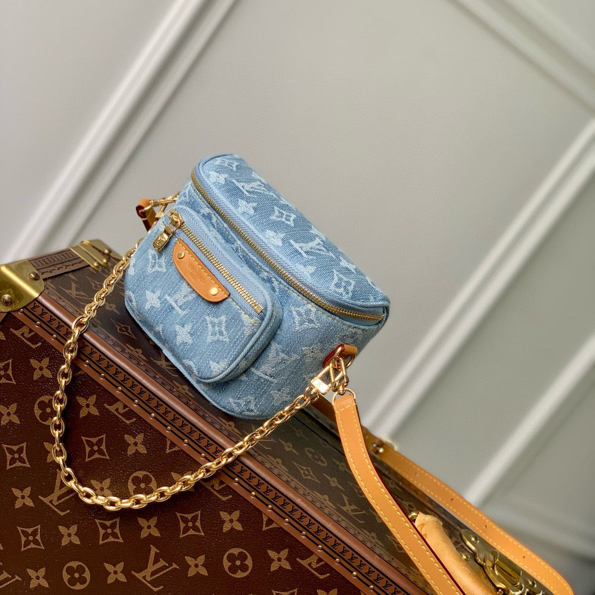 LOU MINI BUMBAG