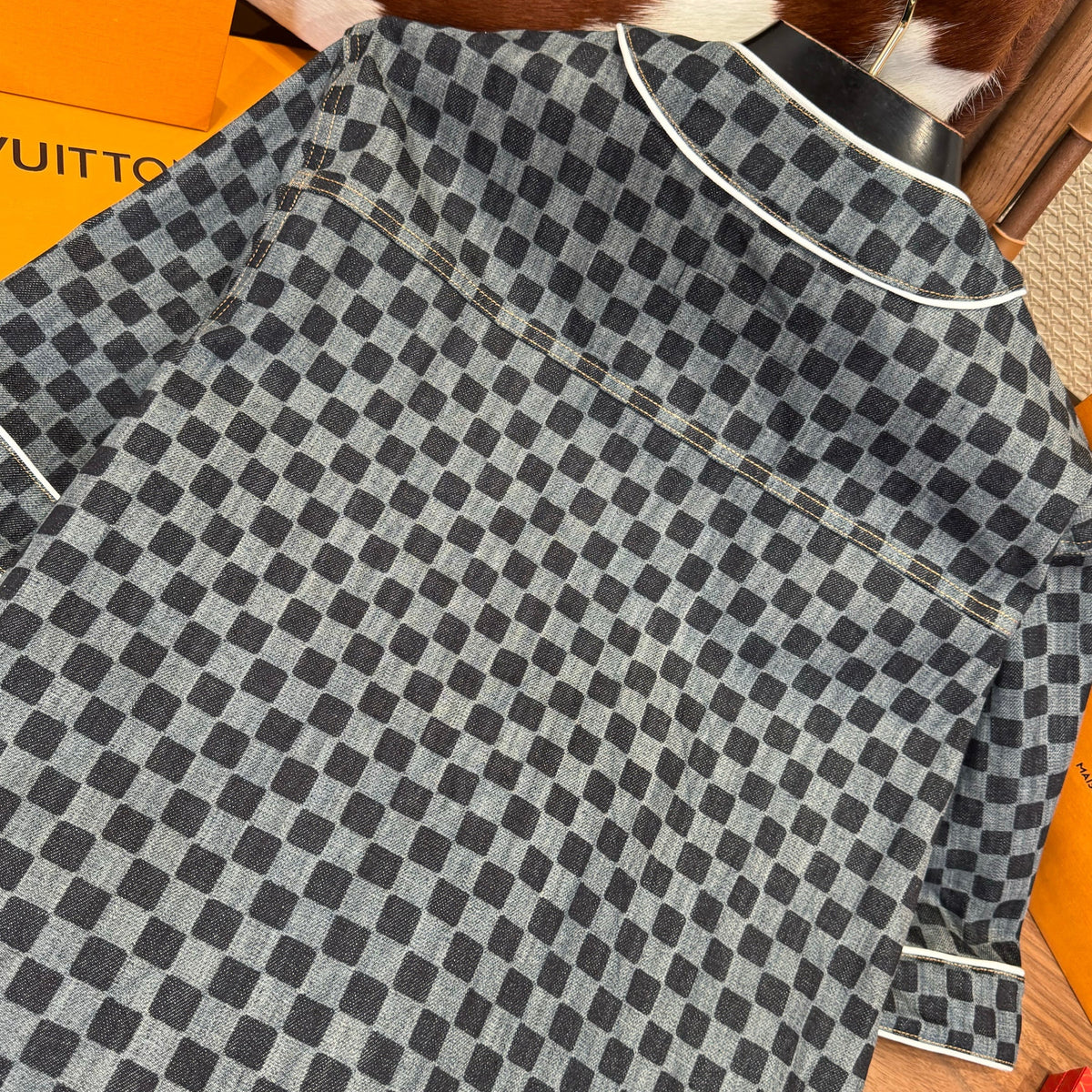 LOU SHIRT