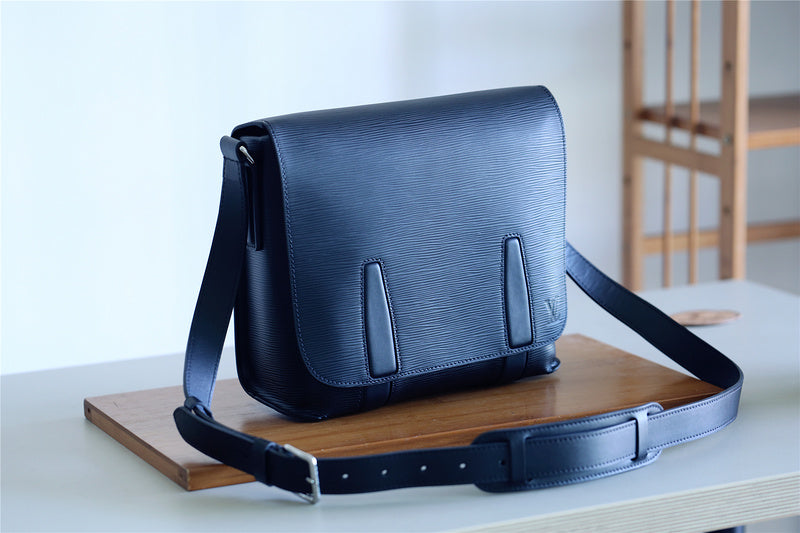 I W Fashion Lu-Vi bags - 10475