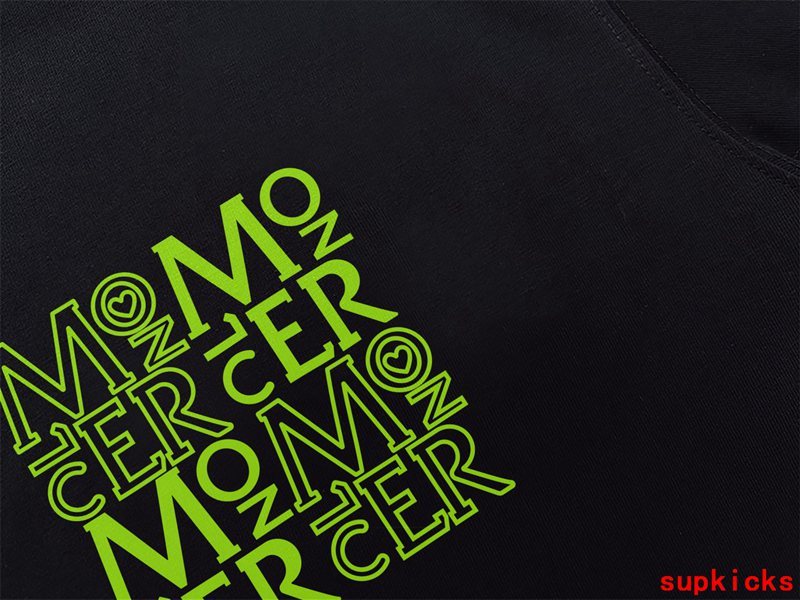 Moncler Luxury Cloth