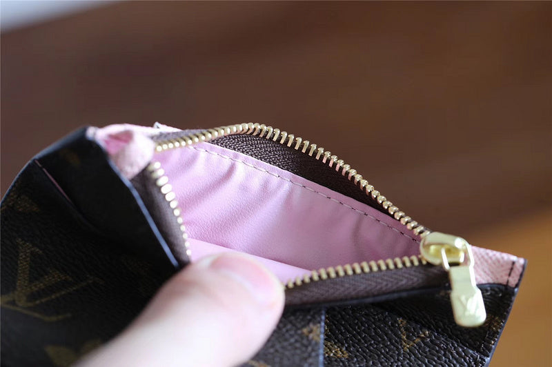 I W Fashion Lu-Vi bags - 9080