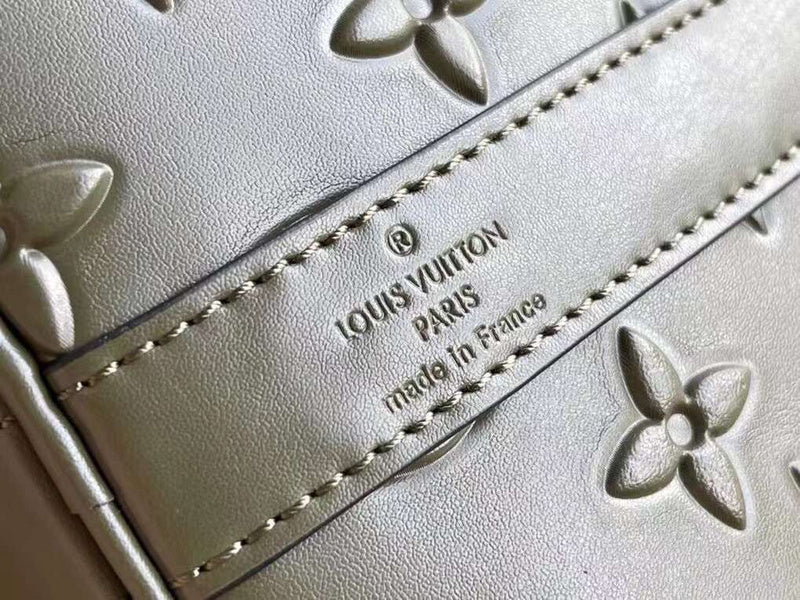 I W Fashion Lu-Vi bags - 17469
