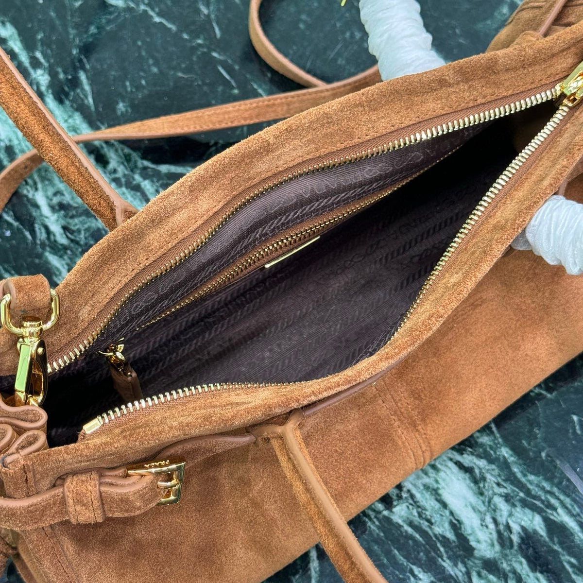 PD MEDIUM LEATHER HANDBAG