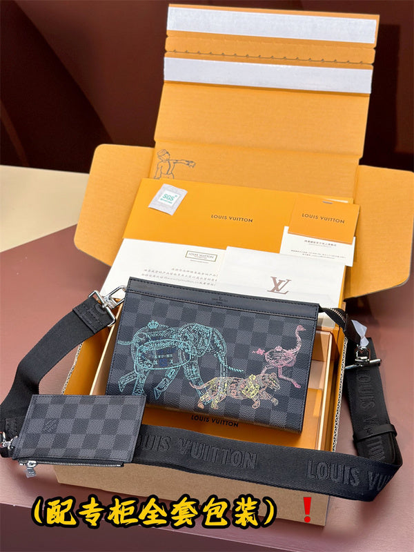 PHA - LOV Bags - 039