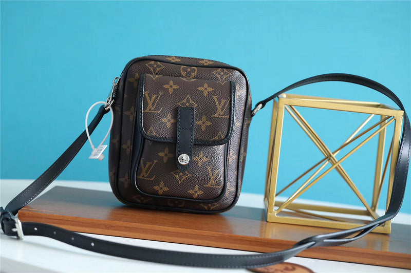 I W Fashion Lu-Vi bags - 10387