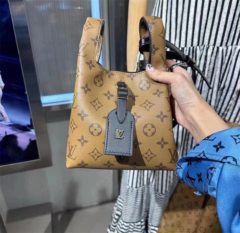 PHA - LOV Bags - 417