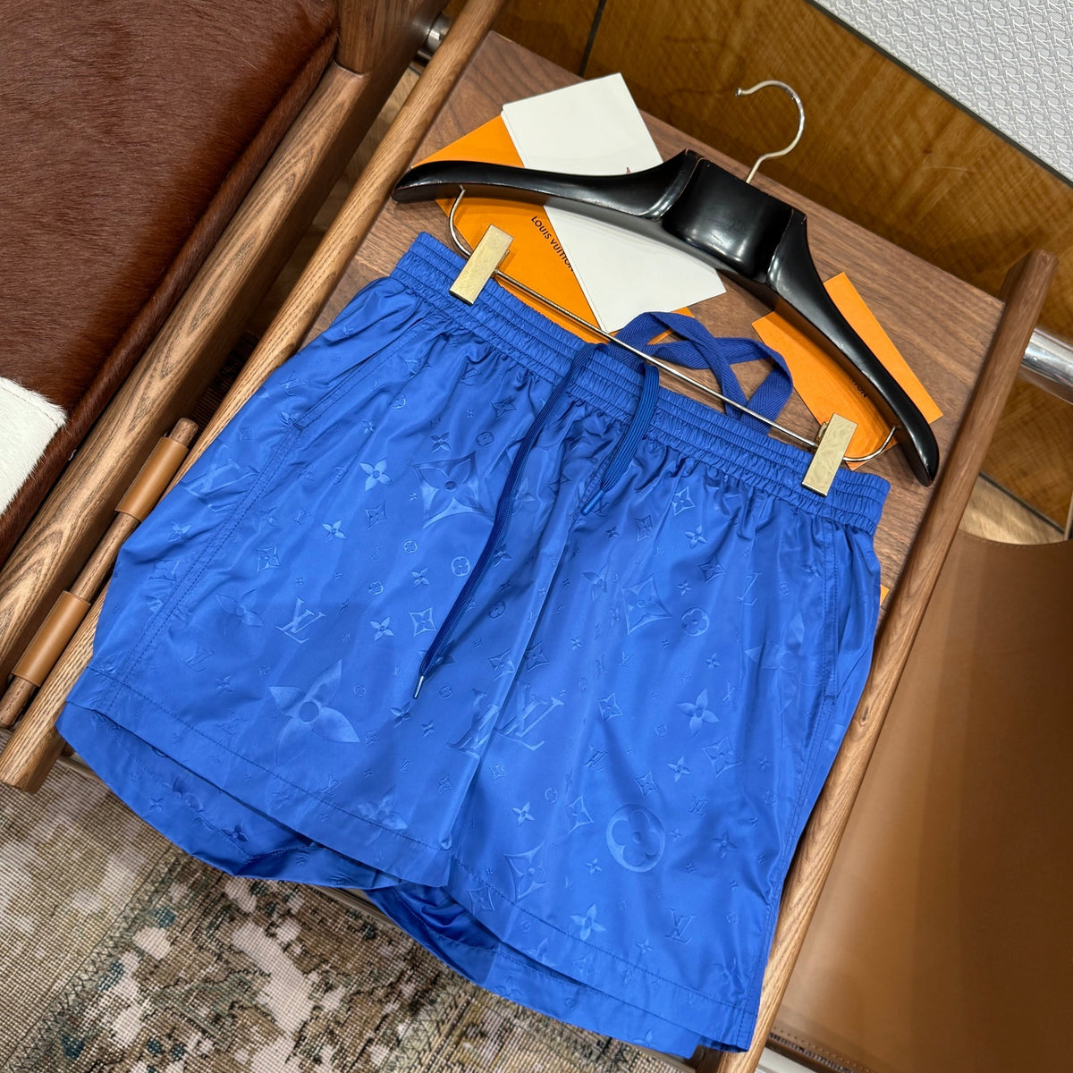 LOU SHORTS