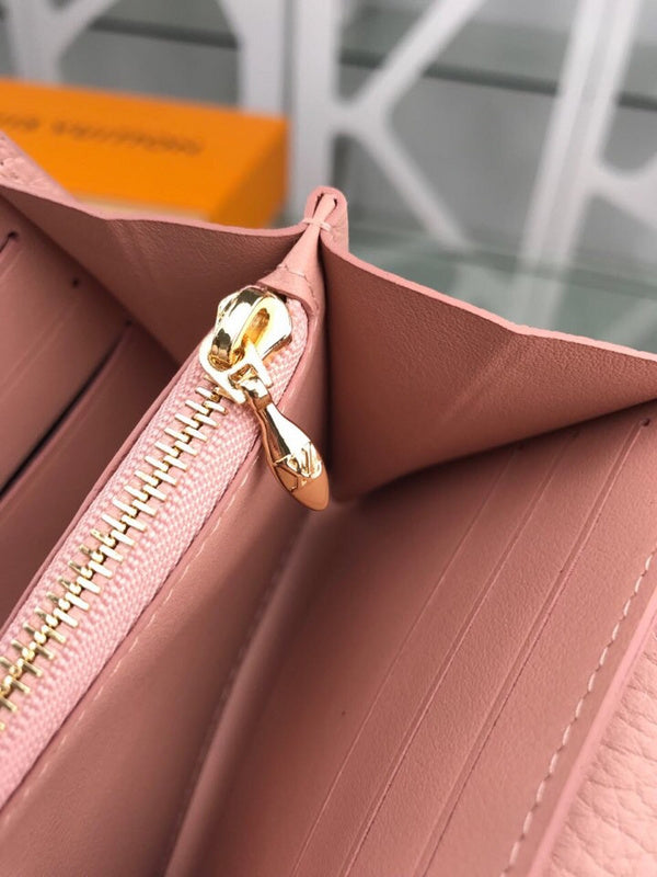 I W Fashion Lu-Vi bags - 8998