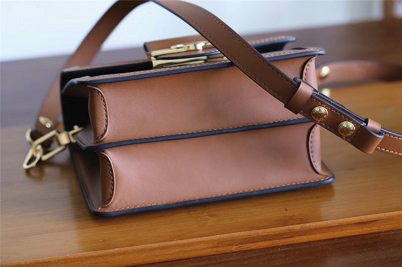 I W Fashion Lu-Vi bags - 8133