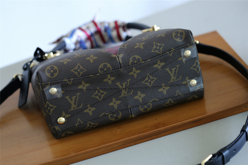 I W Fashion Lu-Vi bags - 8013
