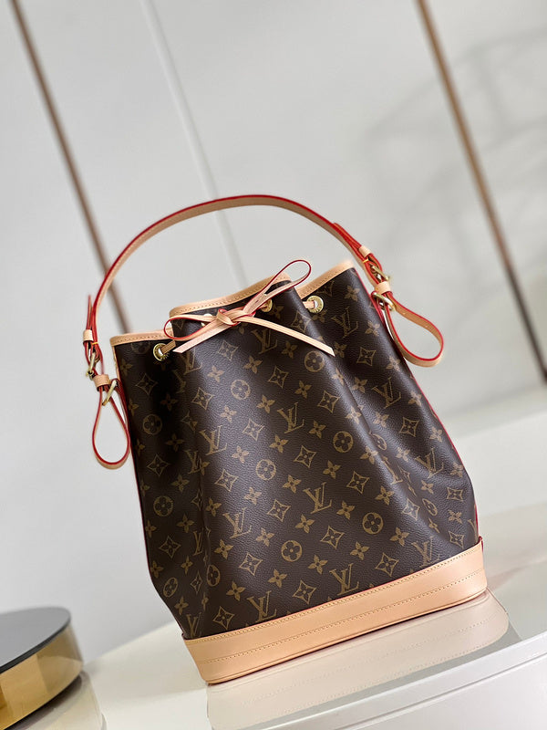 I W Fashion Lu-Vi bags - 17151