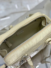 new-designer-premium-bags-nm2054