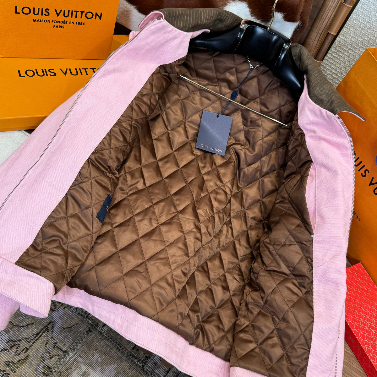 LOU JACKET