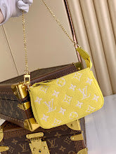 new-luxury-designer-bags-nm4737