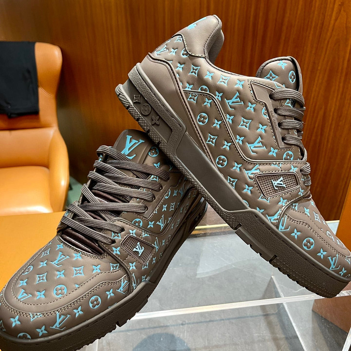 LOU TRAINERS