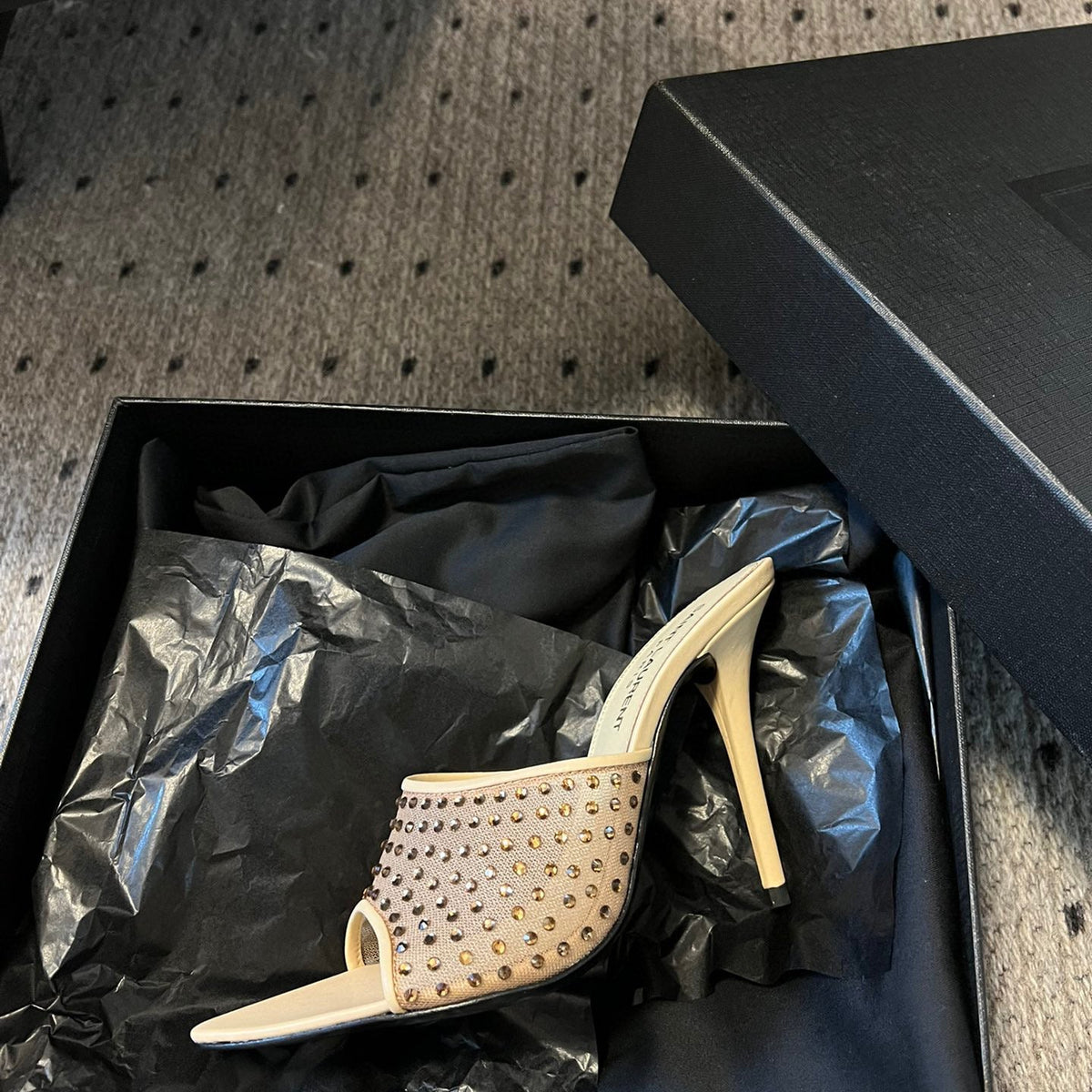 SL HEELS