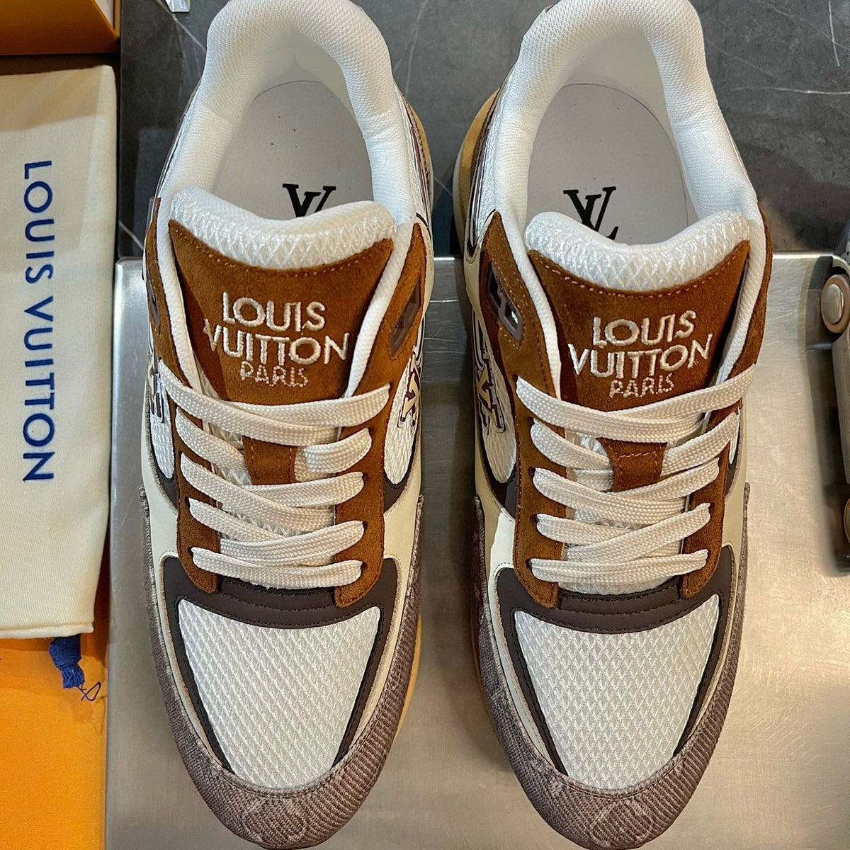 LOU TRAINERS
