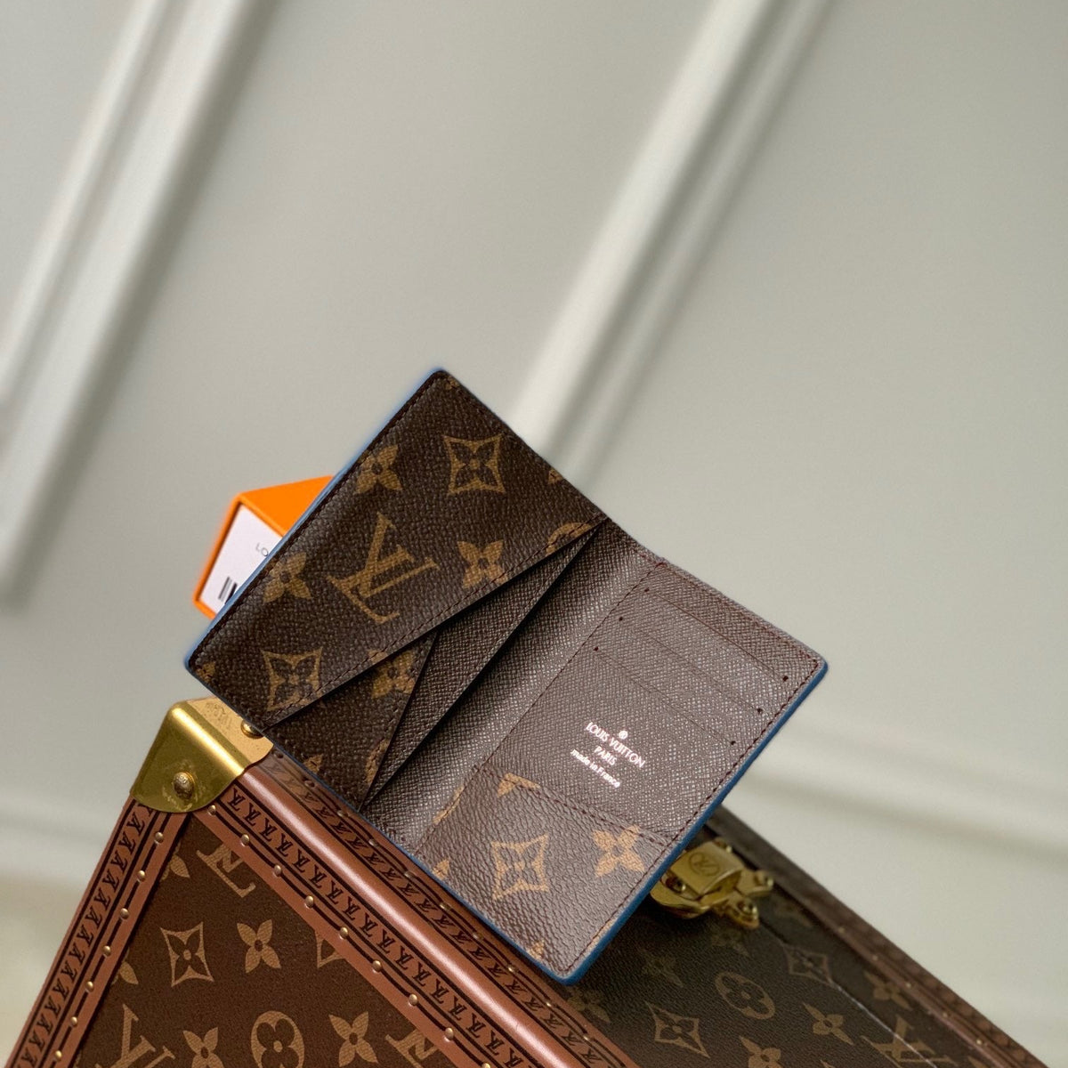 LOU WALLET
